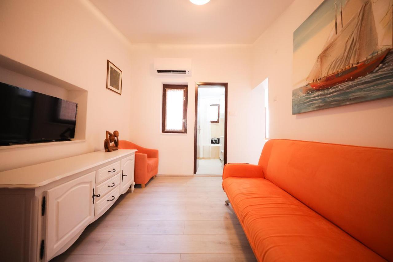 Two Bedroom Apartment In The Old Town Marija ザダル エクステリア 写真