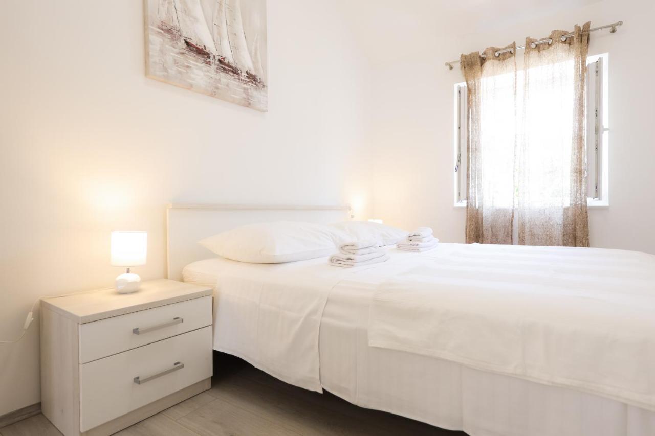 Two Bedroom Apartment In The Old Town Marija ザダル エクステリア 写真