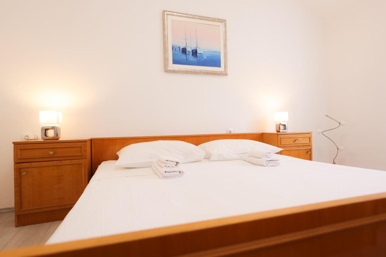 Two Bedroom Apartment In The Old Town Marija ザダル エクステリア 写真