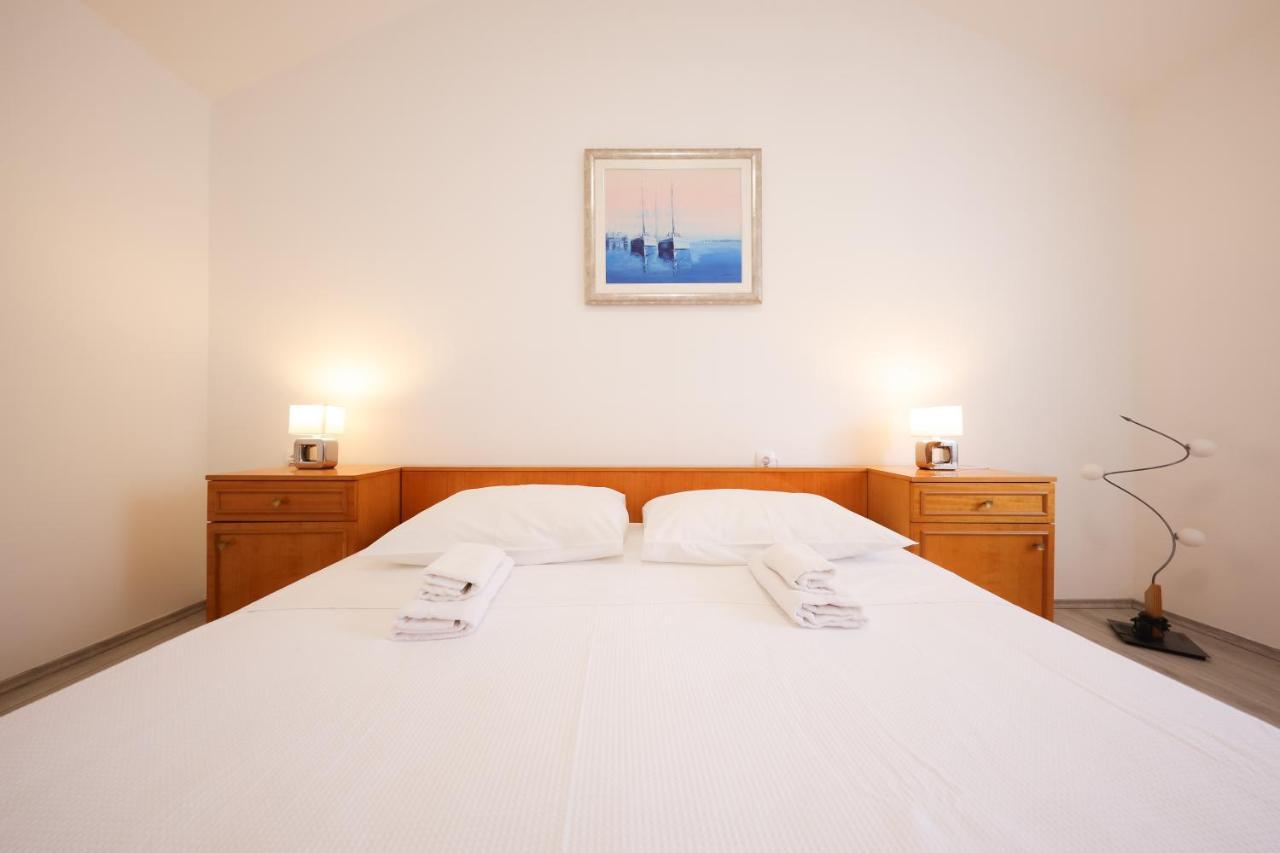 Two Bedroom Apartment In The Old Town Marija ザダル エクステリア 写真